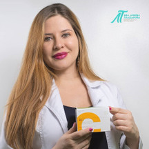 Dra. Andrea Traslaviña