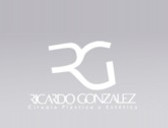 Dr. Ricardo González