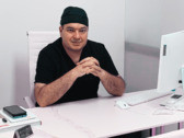 Dr. Carlos Arturo Cervantes López