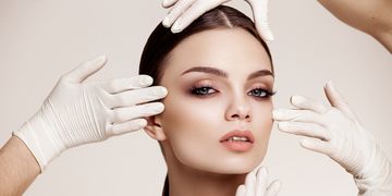 Mesoterapia Facial para hidratar la piel y quitarle años de encima