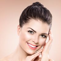 Tratamiento antienvejecimiento con hilos rusos PDO. Tratamiento antienvejecimiento con hilos rusos PDO.