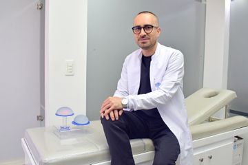 Dr. Miguel López