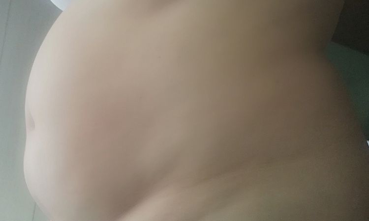 130700
