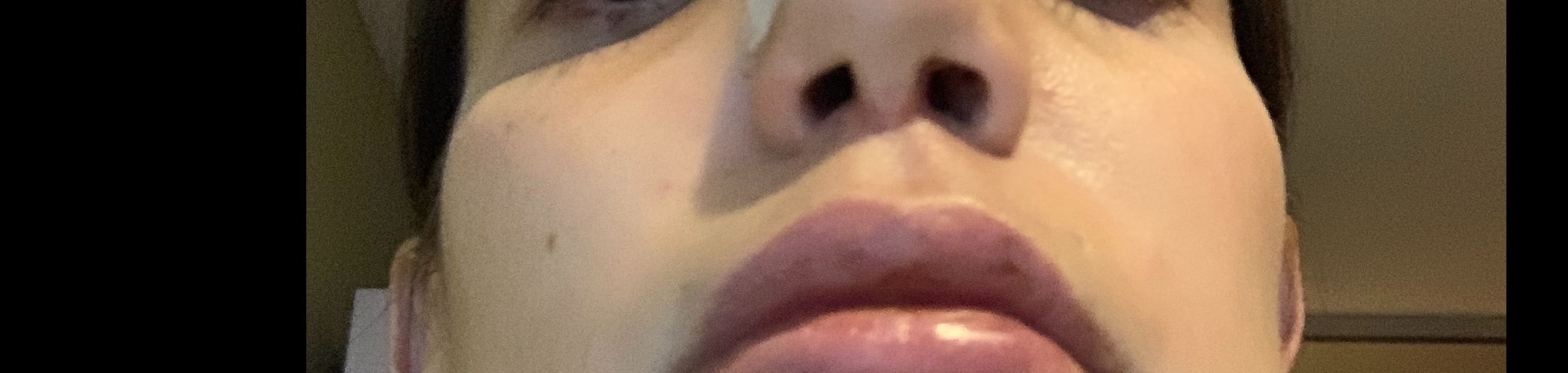 9821
