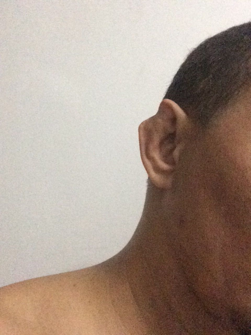 746