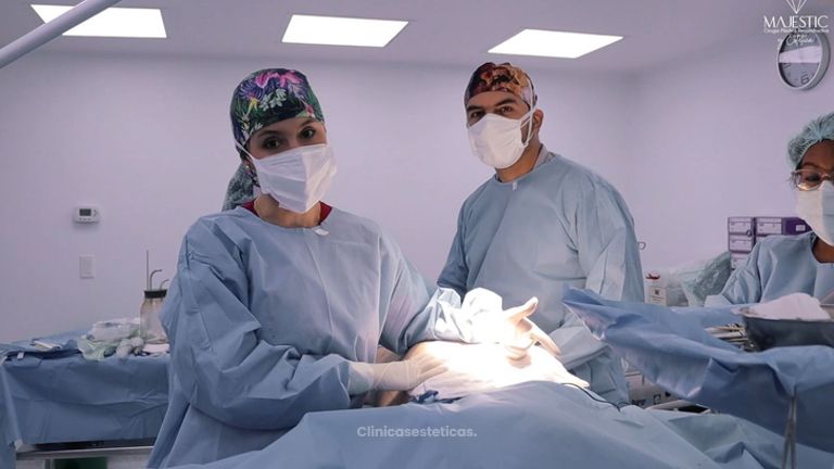Lipoescultura - Dr. Luis Fernando Reyes y Dra. Nicole Echeverry
