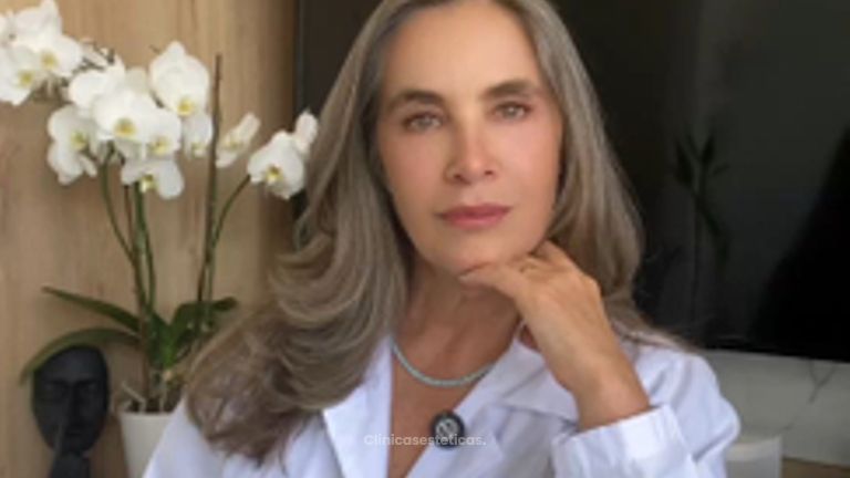 Blefaroplastia Superior - Doctora Alexandra Mora