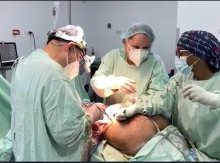 Gluteoplastia.